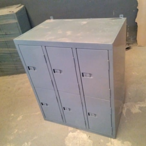 Medio Locker de Puertas Angostas